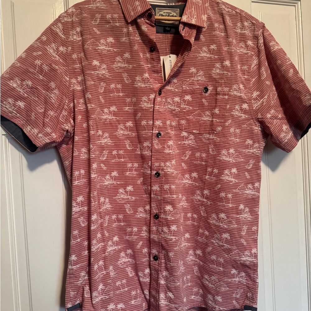 Flag & Anthem Hawaiian Button Up Size Large